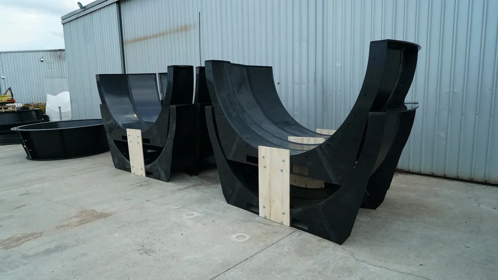 Ø2.4 m fabricated split Polyduct — workshop view 8