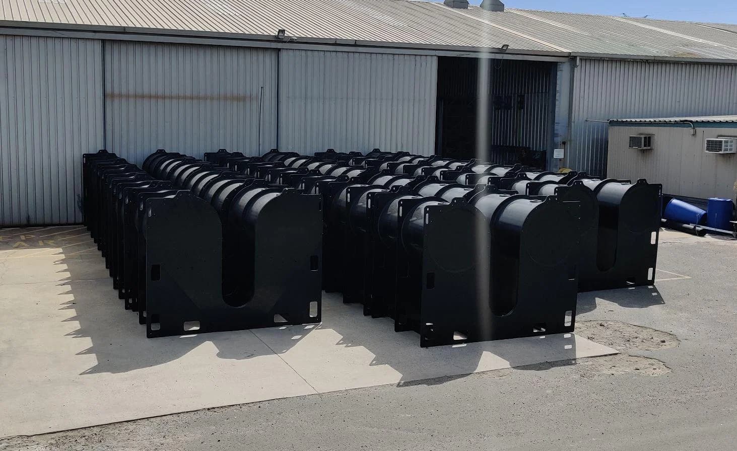 Pump float in action — operational site shot