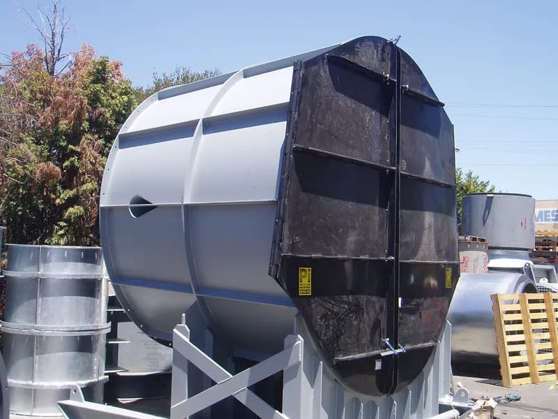 F300 self-closing fan flap — HDPE plastic-hinge primary ventilation door